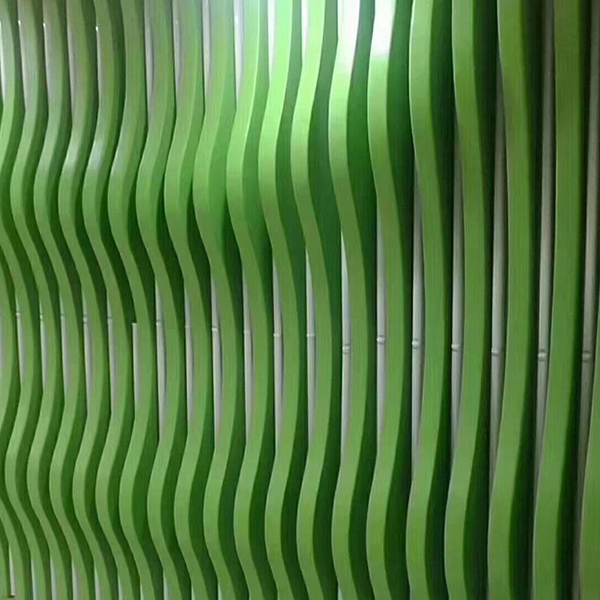 绿色弧形铝方通幕墙