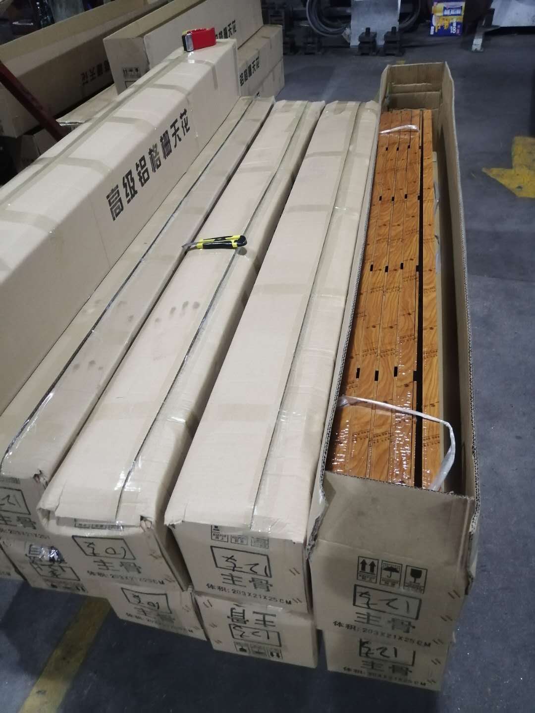 木纹大格栅 木纹大格栅